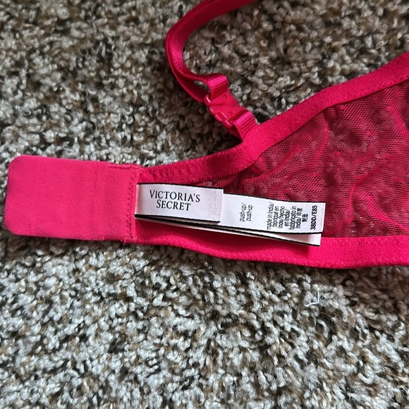 Victoria’s Secret Bold Pink Mesh Butterfly Push-Up Bra 38DD - Picture 7 of 8